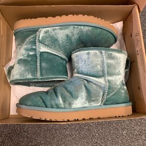 UGG CLASSIC MINI VELVET ATLANTIC BOOTS